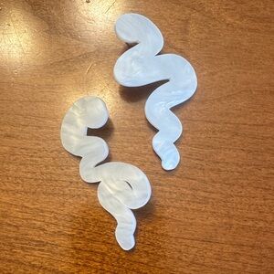 Elegant White Swirl Earrings